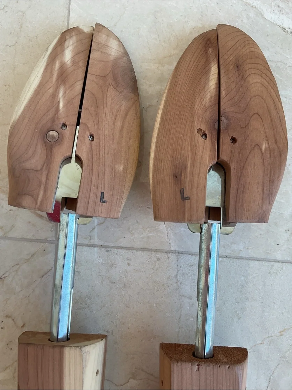 Johnston & Murphy Cedar Shoe Trees